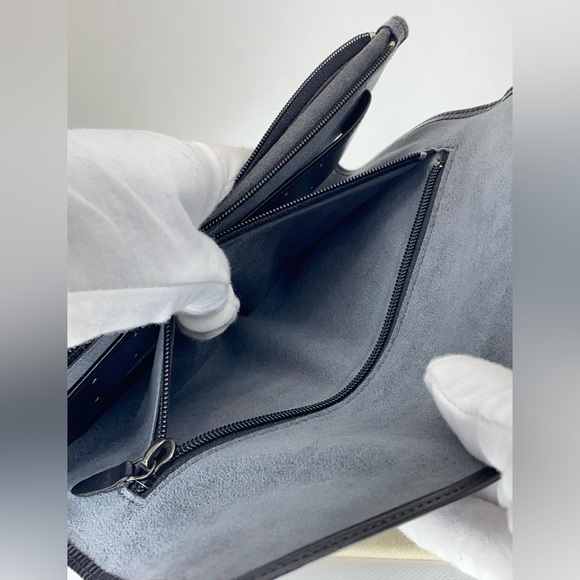 (MT42) Authenticated Pre-Loved Louis Vuitton Epi Leather Rolling Jewelry Case - Picture 13 of 16